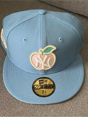 New Era 59Fifty New York Yankees Apple 100 Yrs Sky UV Pink Fitted Hat Size 7 3/4